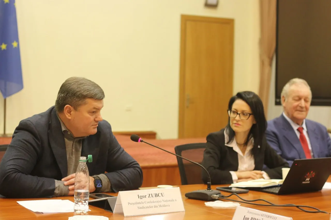 Sindicatele sunt nemulțumite de salariul minim: Subiectul, discutat la Guvern