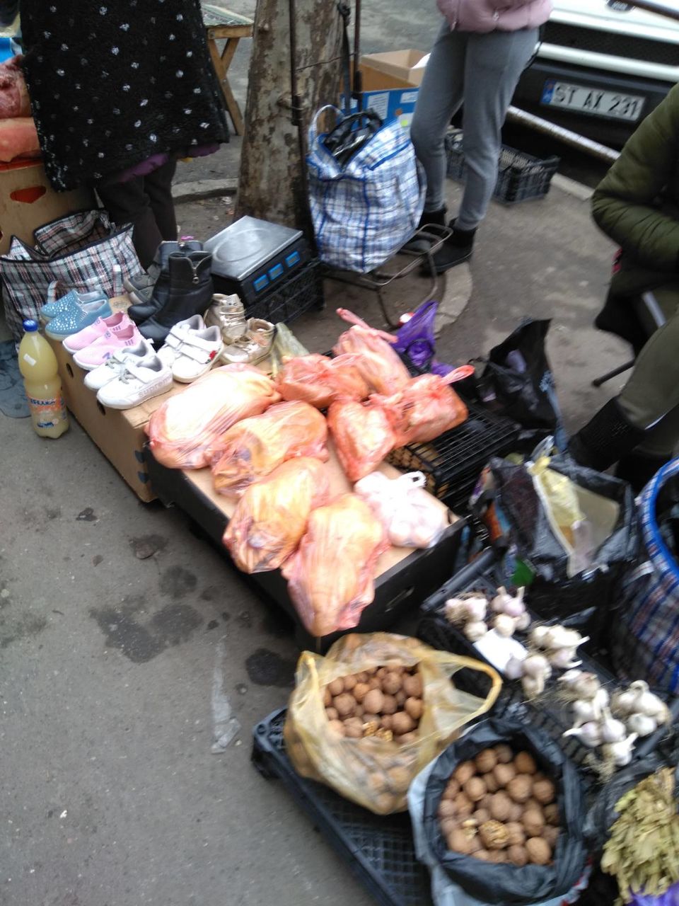 На продуктовых рынках обнаружены многочисленные нарушения