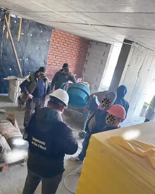 Nereguli grave pe un șantier din Durlești: Muncă la negru și riscuri majore pentru angajați
