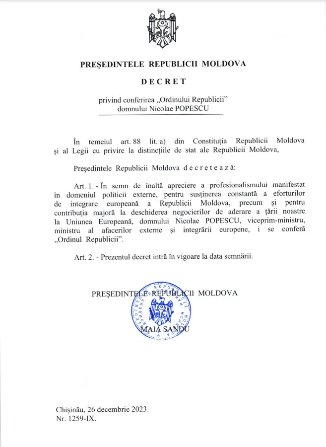 Глава МИДЕИ Нику Попеску награждён Орденом Республики
