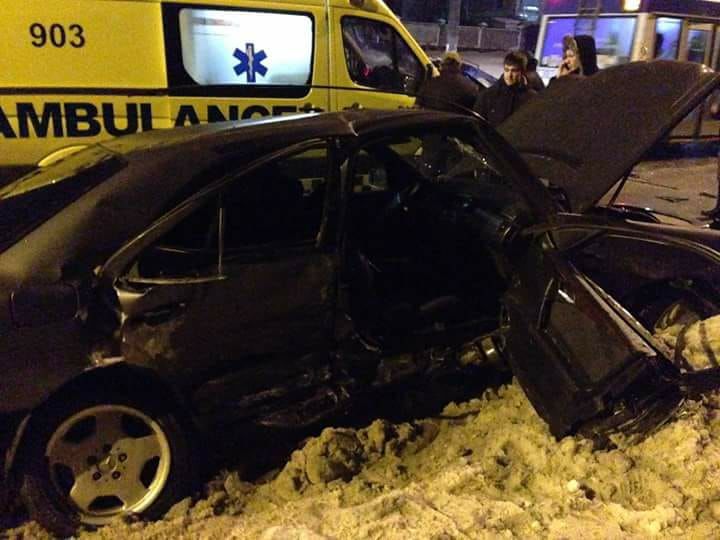 Accident grav în Capitală. Un bărbat a murit. Imagini de la fața locului