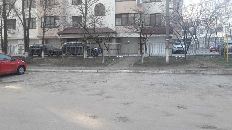 На Рышкановке демонтировали нелегально установленные во дворах блокираторы