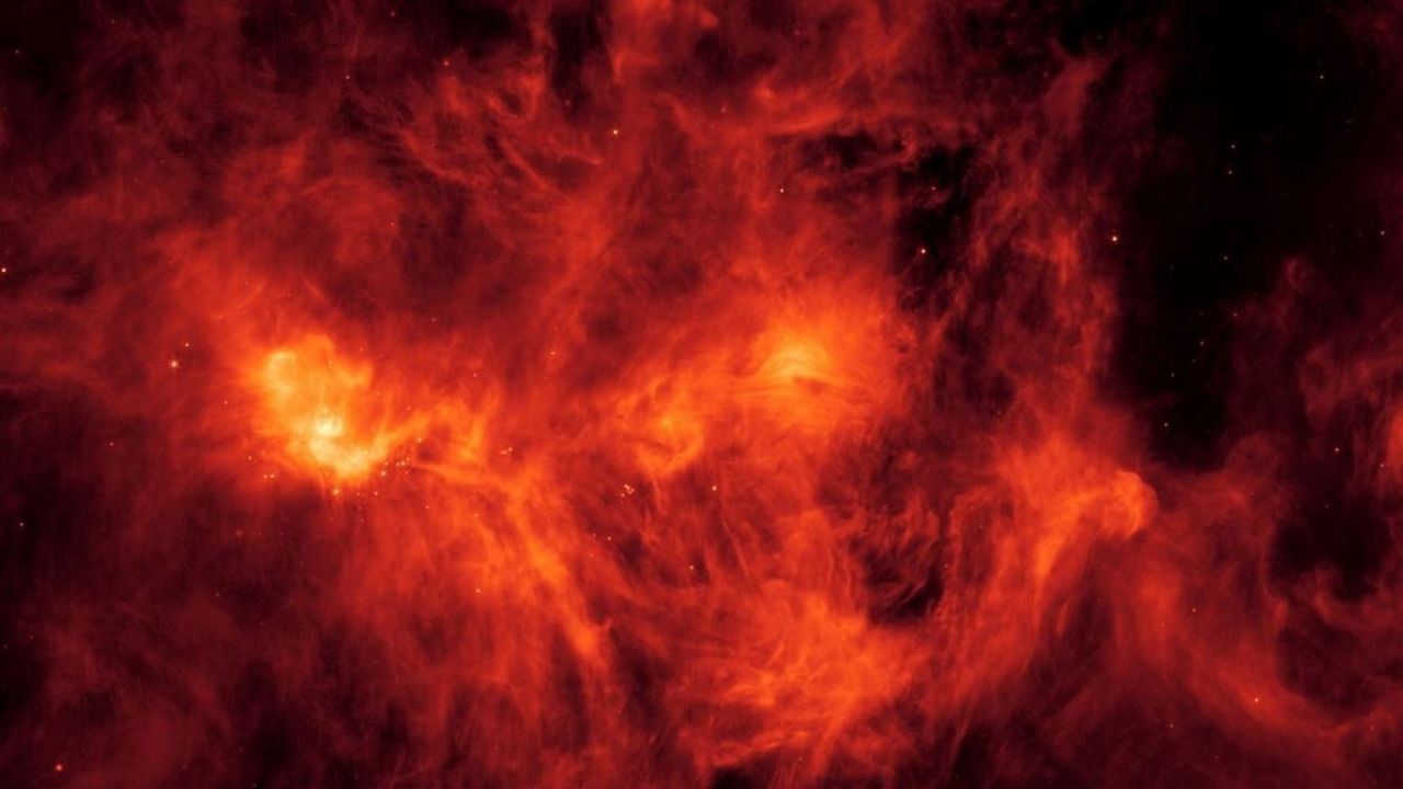 Телескоп NASA сфотографировал горящие облака в космосе