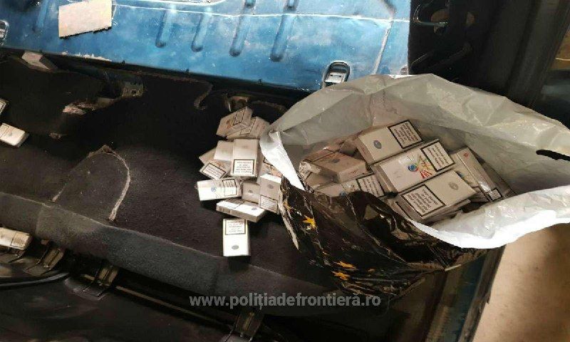 Молдаванин устроил тайник для контрабандных сигарет под задним сиденьем своей машины