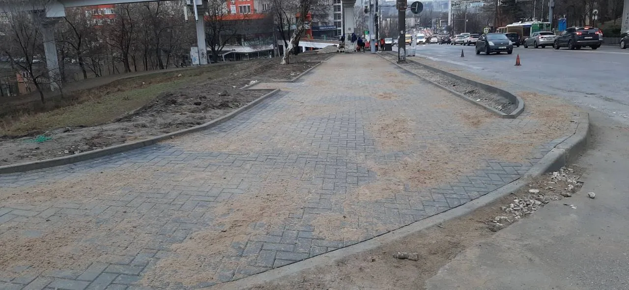 Продолжается реабилитация пешеходных зон в столичном секторе Ботаника