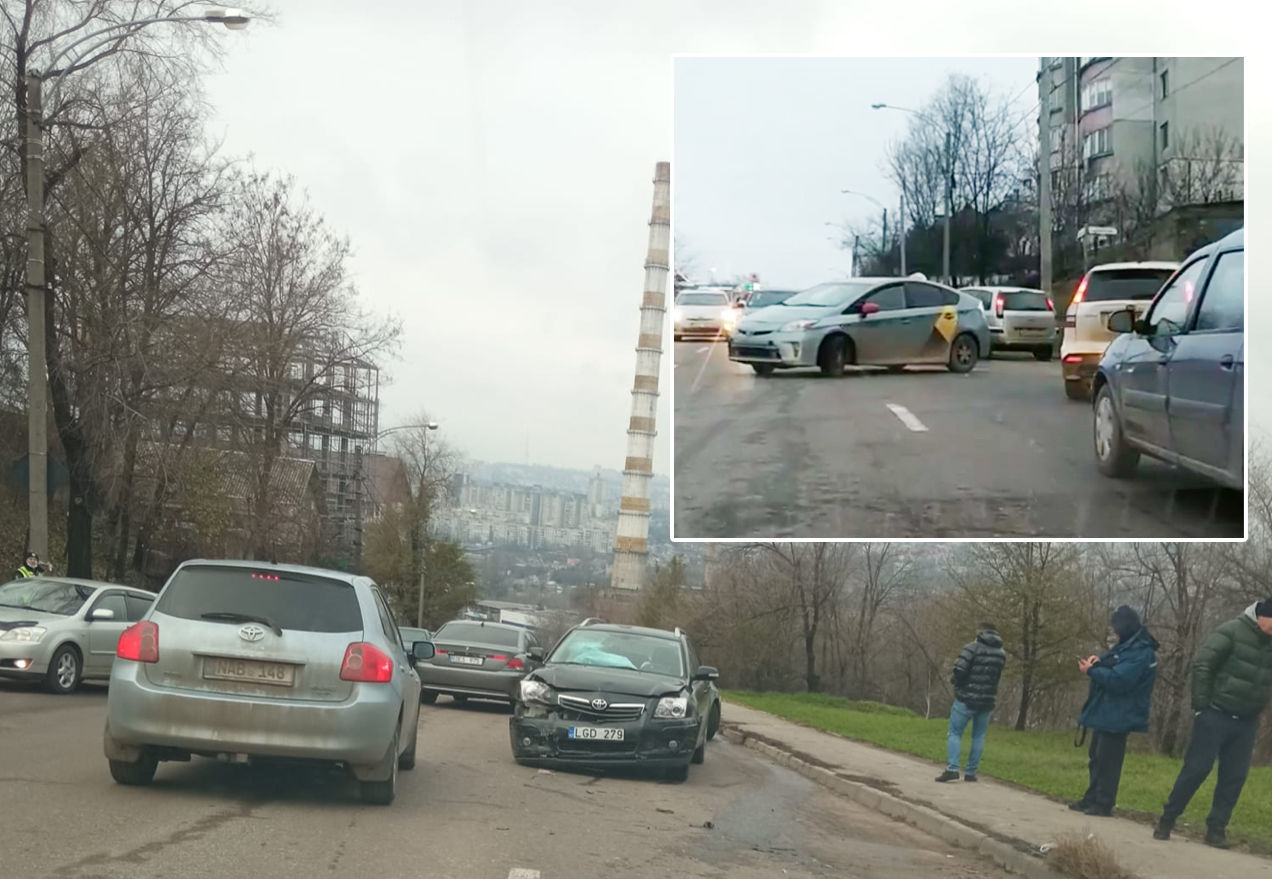 В Кишиневе произошло два ДТП с участием машин служб такси