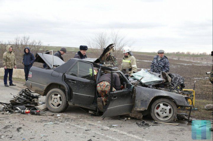 Водитель легковушки погиб при столкновении с фурой возле села Малаешты