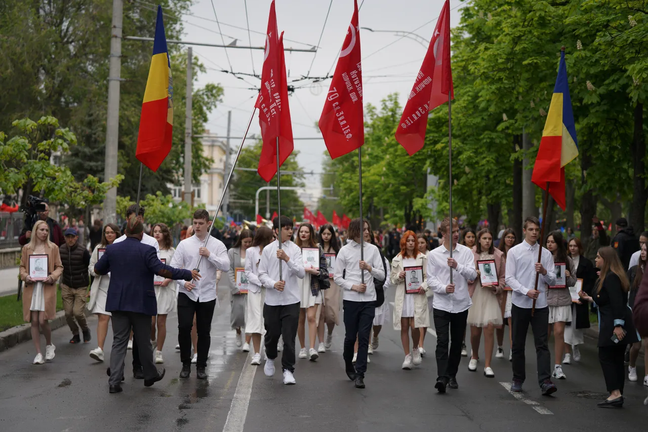 В Кишиневе прошел Марш Памяти и акция “Бессмертный полк”