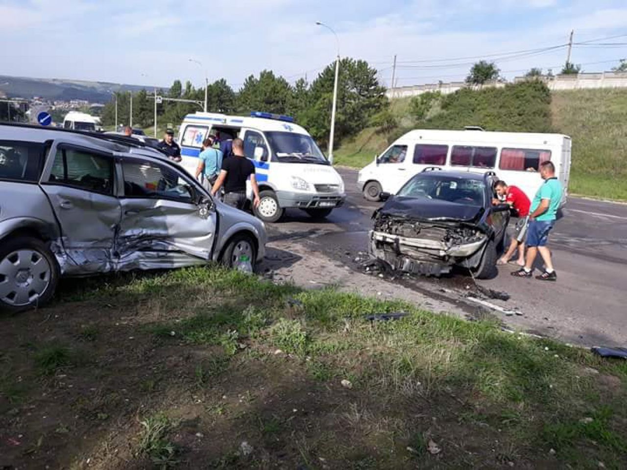 В результате аварии в Яловенах госпитализированы два человека