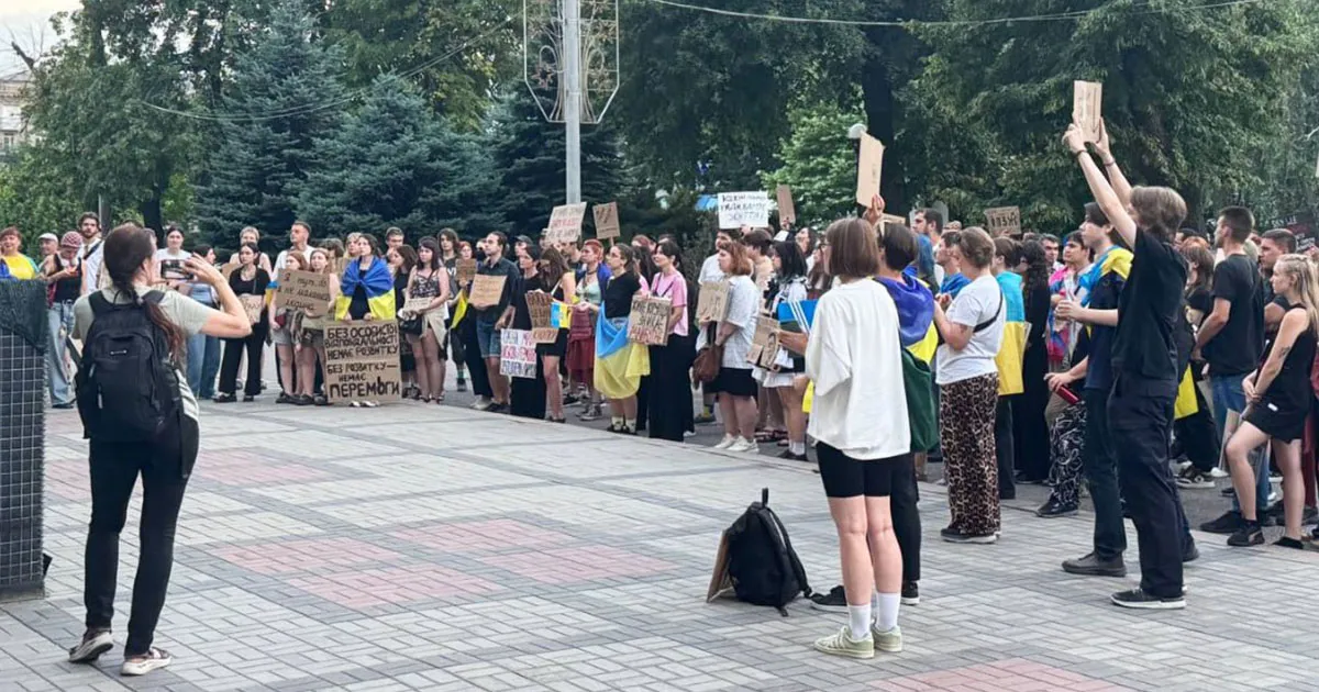 В Киеве прошел 4-й день протестов: акции уже не массовые