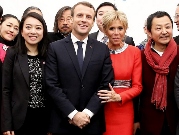 Lecție de stil în Beijing. Rochia purtată de Brigitte Macron