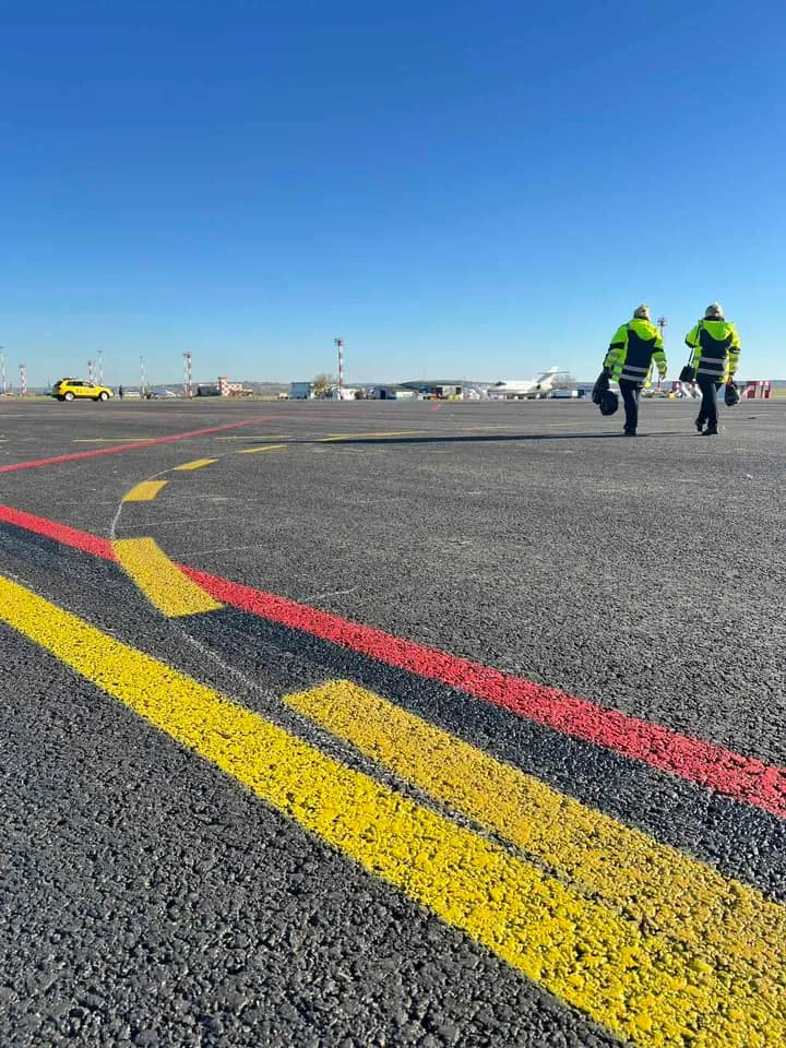 Prima etapă de modernizare a platformei de îmbarcare-debarcare a Aeroportului Internațional Chișinău, finalizată
