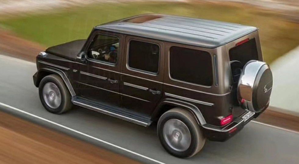 В Сети появились снимки кроссовера Mercedes-Benz G-Class без камуфляжа