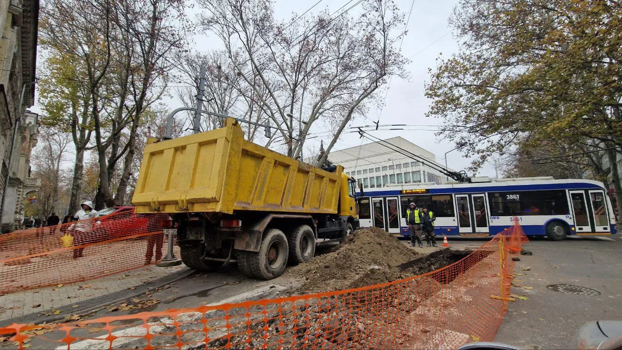 Улицу 31 Августа перекроют: общественный транспорт перенаправят