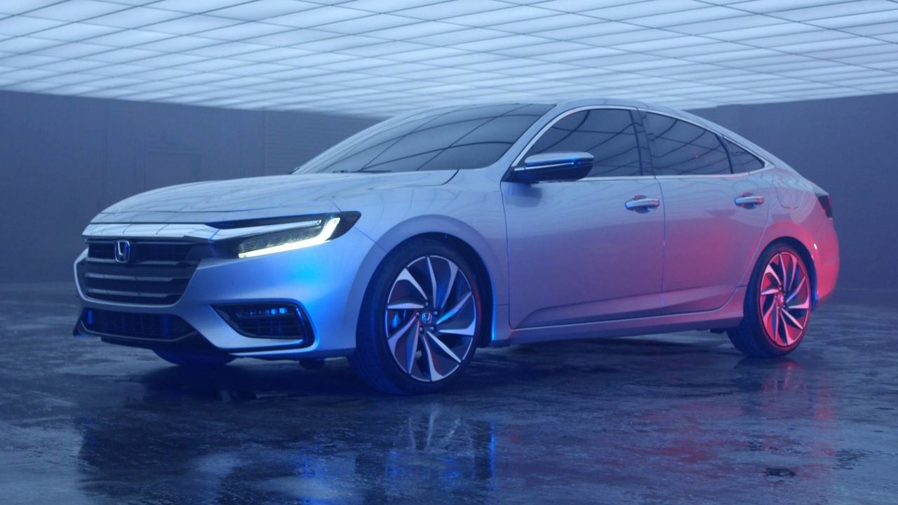 Honda показала свой новый гибридный седан