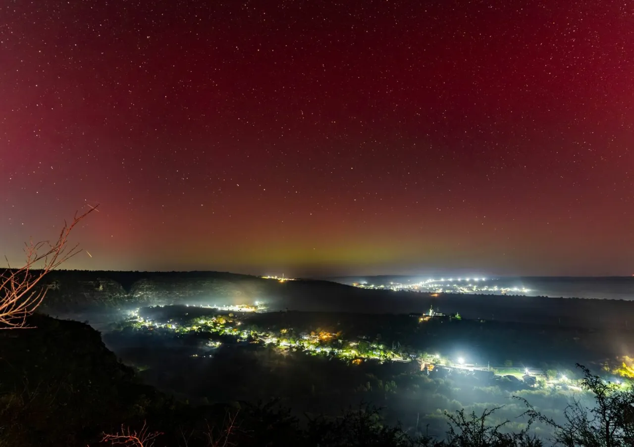 Aurora boreală, văzută în Republica Moldova
