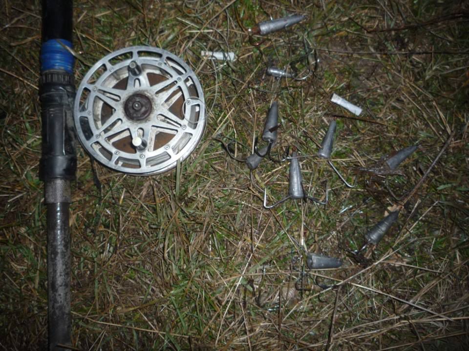 Инспекторы рыбоохраны оштрафовали рыбаков, ловивших рыбу на смык
