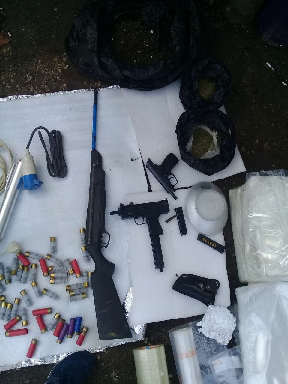 Operațiune antidrog: Detalii despre 90 de pecheziții în toată țara