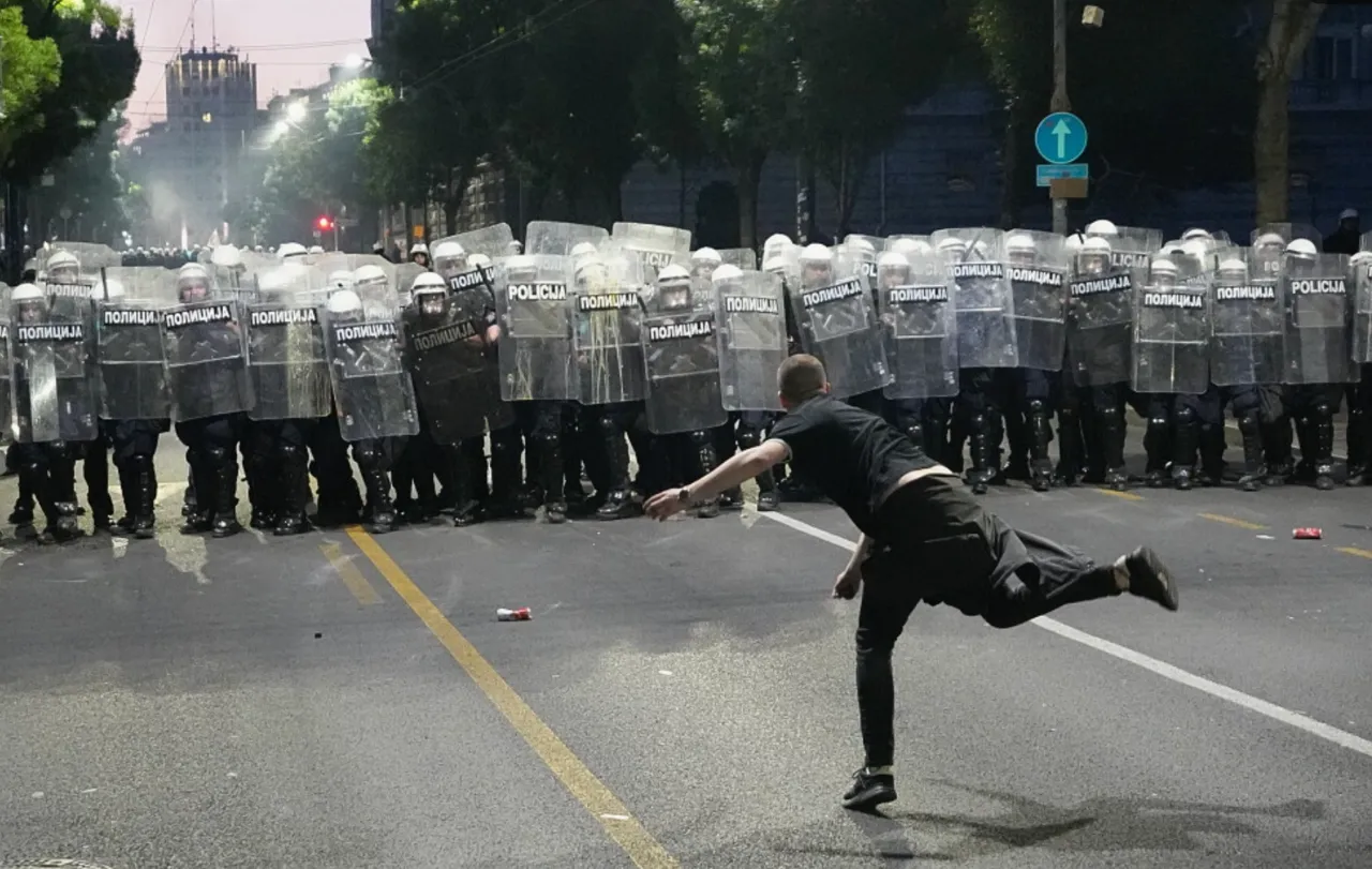 В Сербии вспыхнули беспорядки после антиправительственных протестов