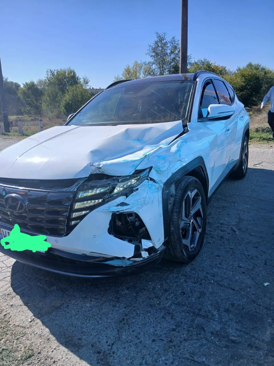 В Новоаненском районе поезд протаранил Hyundai: в авто находились два человека