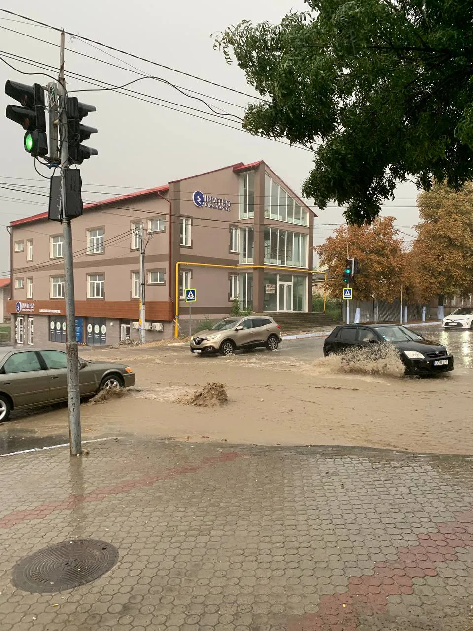 Улицы Комрата затопило из-за ливня