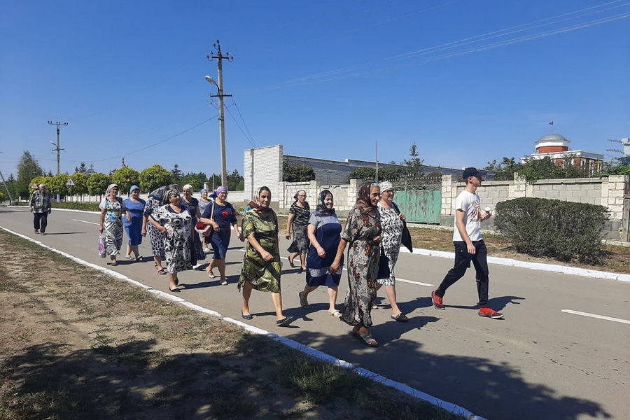 Крестный ход с молитвами о дожде прошел в селе Джолтай