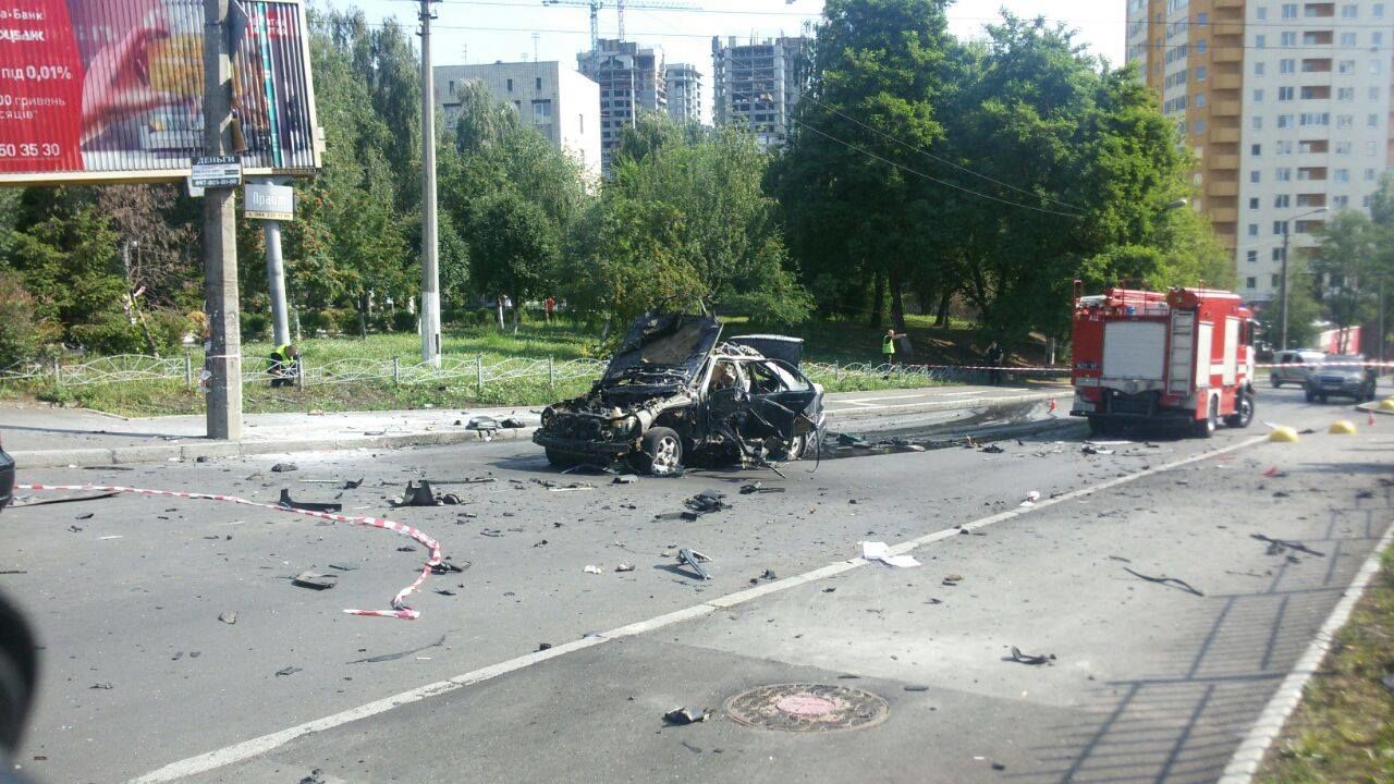 В Киеве взорвался автомобиль, есть пострадавшие