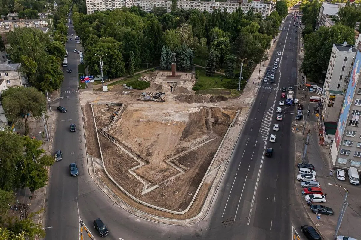 В Кишиневе продолжают проект по реконструкции площади у памятника Лазо