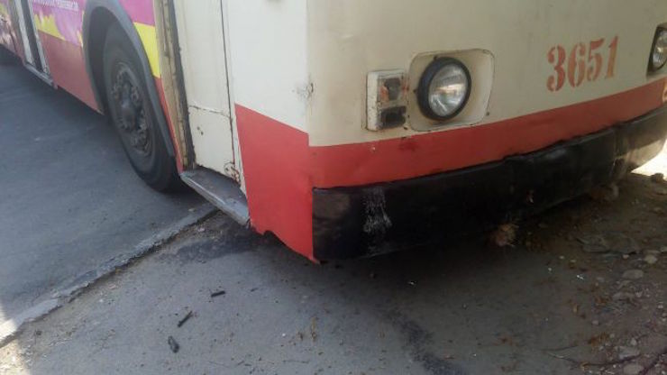O femeie a fost lovita in plin de un troleibuz pe o trecere de pietoni din capitala