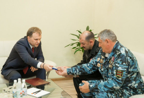 Российский полковник, награжденный Шевчуком, задержан и депортирован из РМ на 15 лет
