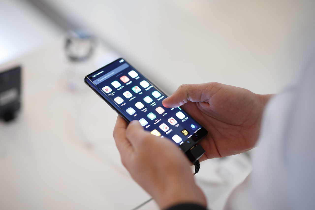 OPPO: Откройте для себя современные технологии OPPO Reno Series в магазине Shopping Malldova