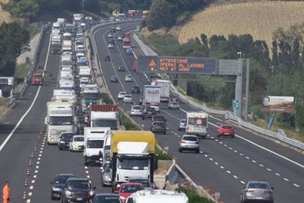Un moldovean și soția acestuia au murit în urma unui tragic accident, produs în Italia. Bebelușul de șase luni - în stare gravă