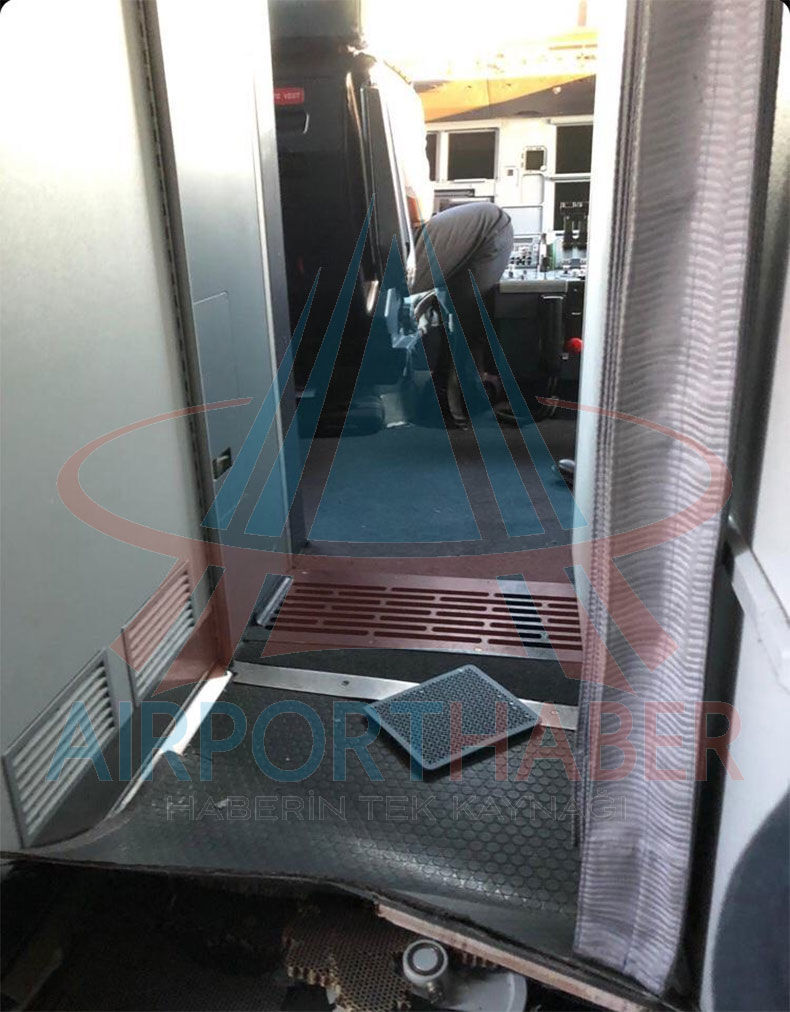 Самолет Nordwind совершил жесткую посадку в Анталье