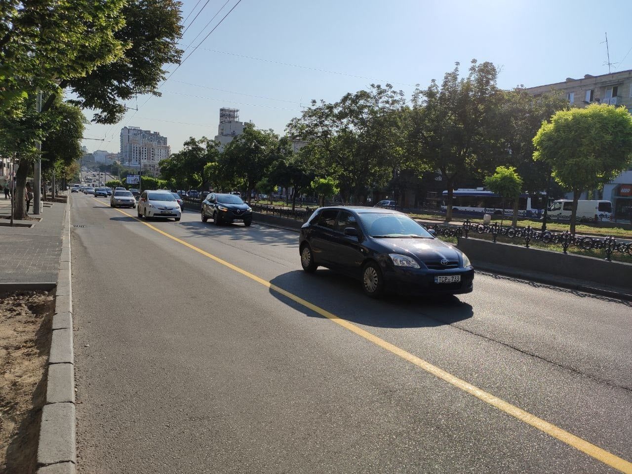 На улицах столицы появились полосы для общественного транспорта