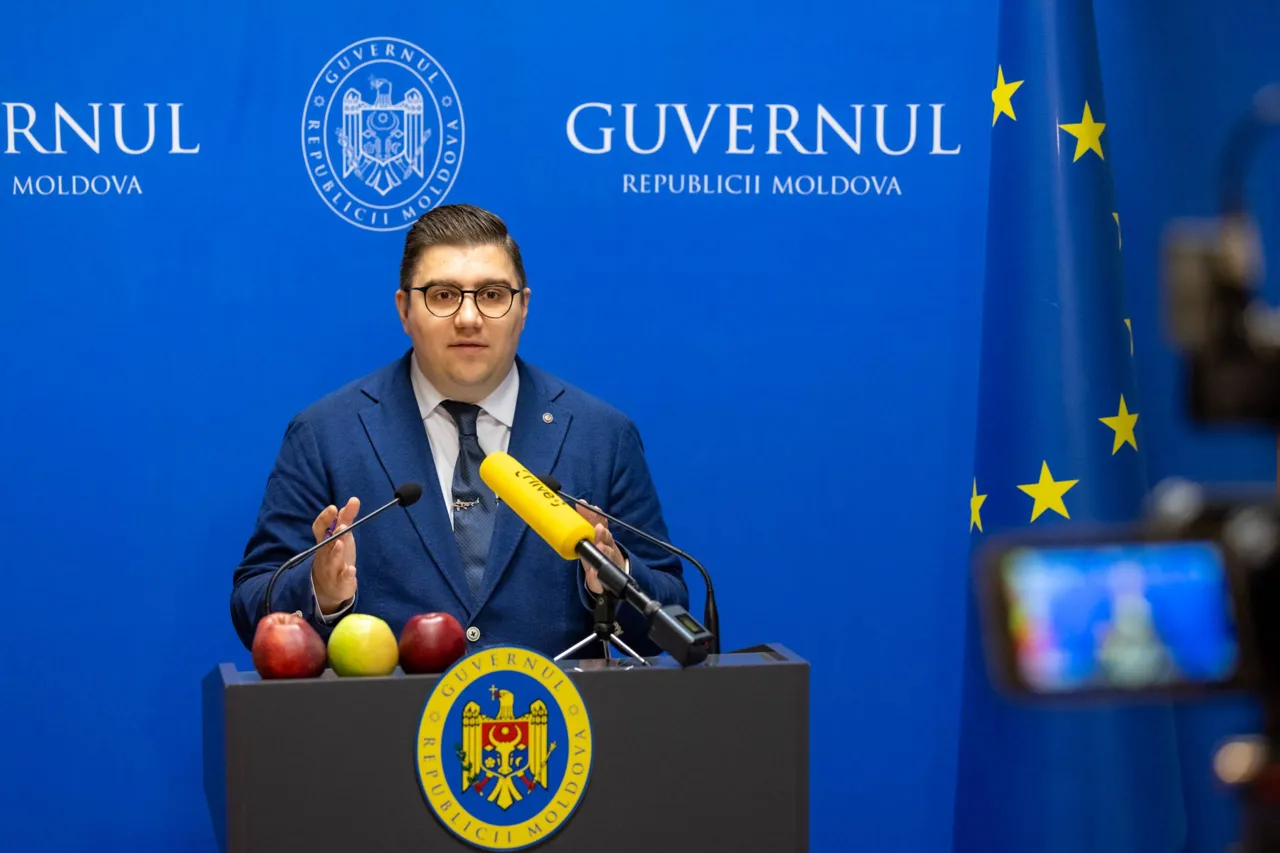 Vodă a adus mere la un briefing și a comentat acțiunile autorităților de supraveghere din Rusia