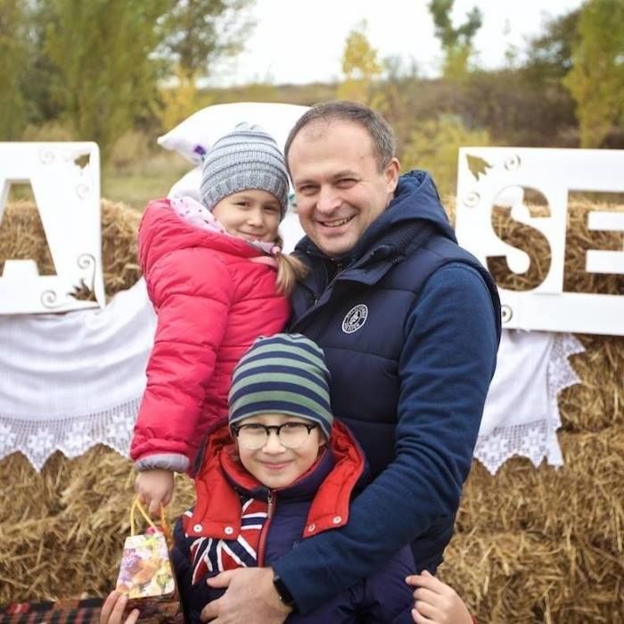 Vine barza în familia lui Andrian Candu