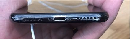 Пользователи iPhone X жалуются на слезающую краску