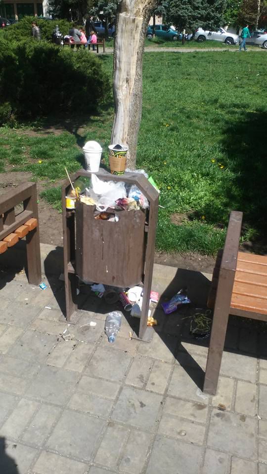 Кишиневцы возмущены беспорядком в Афганском парке на Рышкановке