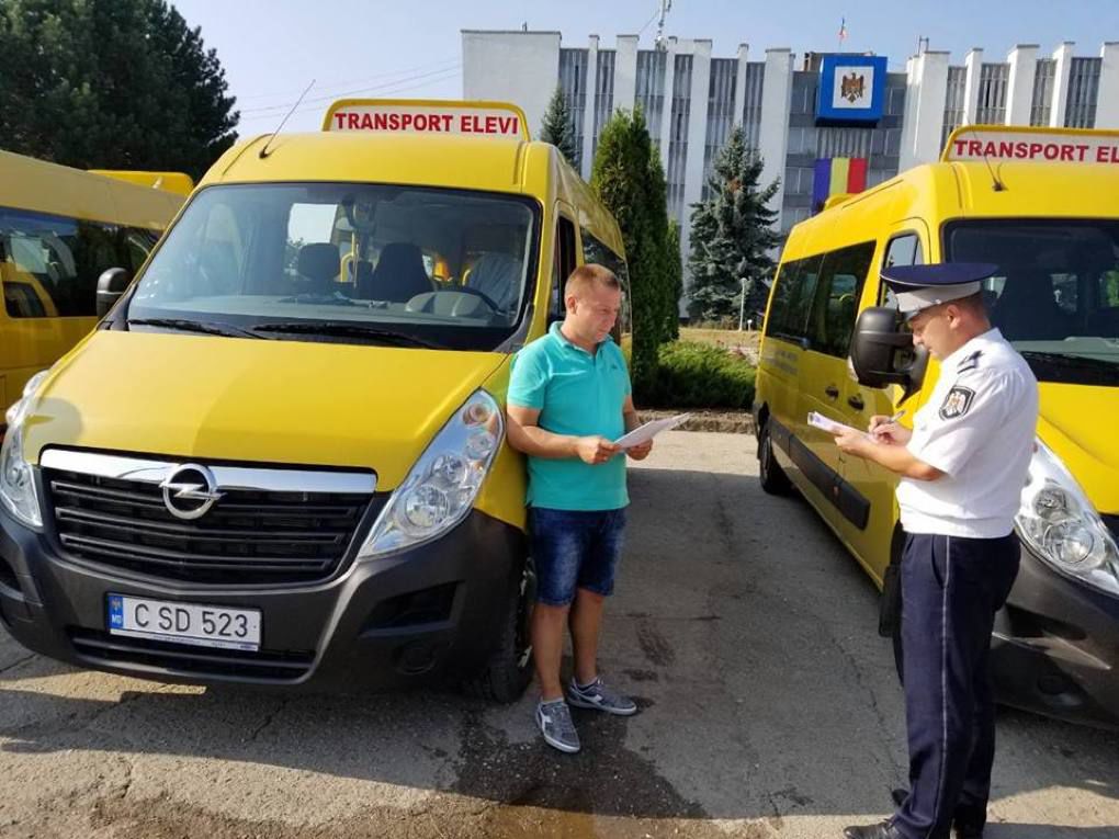 Сотрудники НИП проверили школьные автобусы