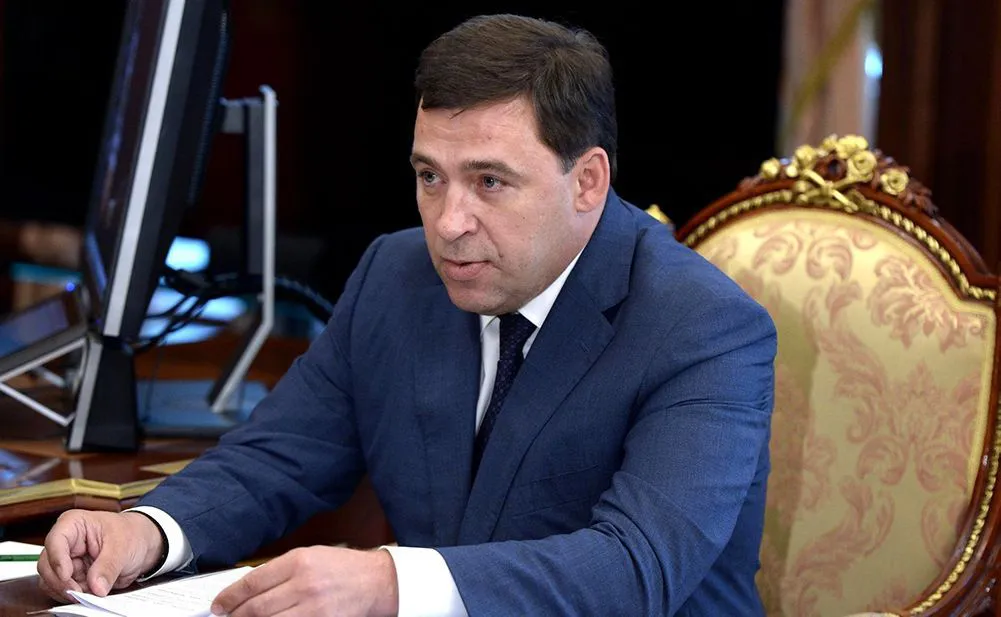 Телеведущий Владимир Соловьев дважды устроил скандал с уральцами