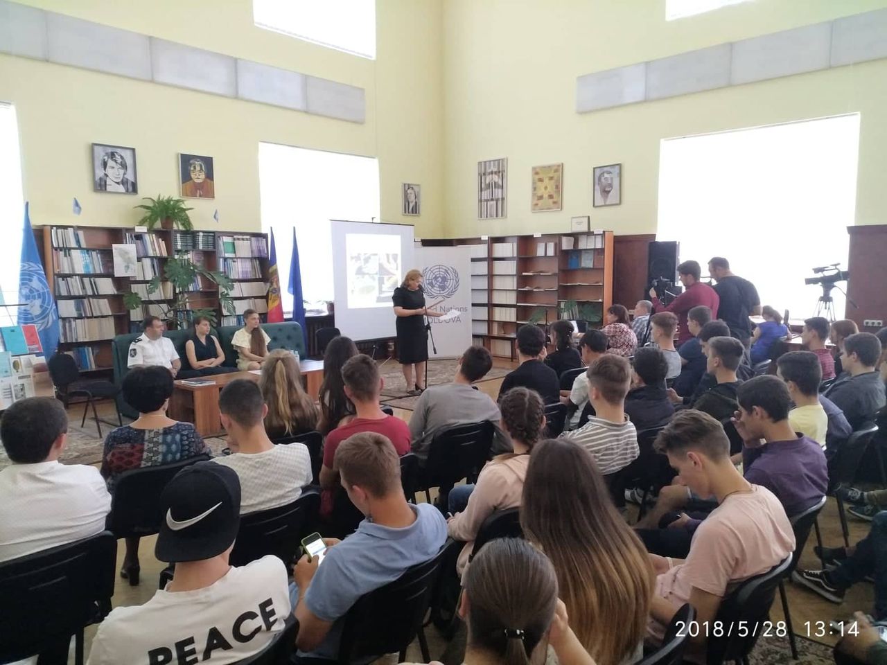 Столичным школьникам рассказали о вреде наркотиков