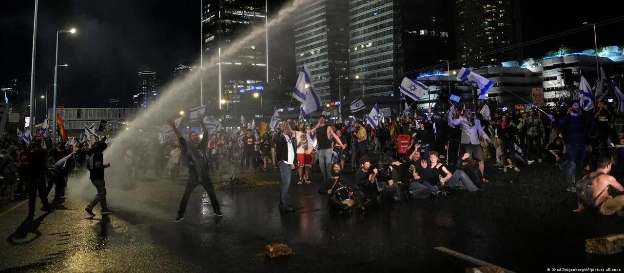 В Израиле на протесты вышли более 450 000 человек