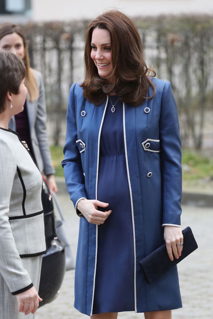 Kate Middleton, însărcinată și radioasă la un eveniment public