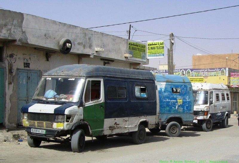 Dezastru! Cum arată microbuzele de linie într-o ţară din Africa