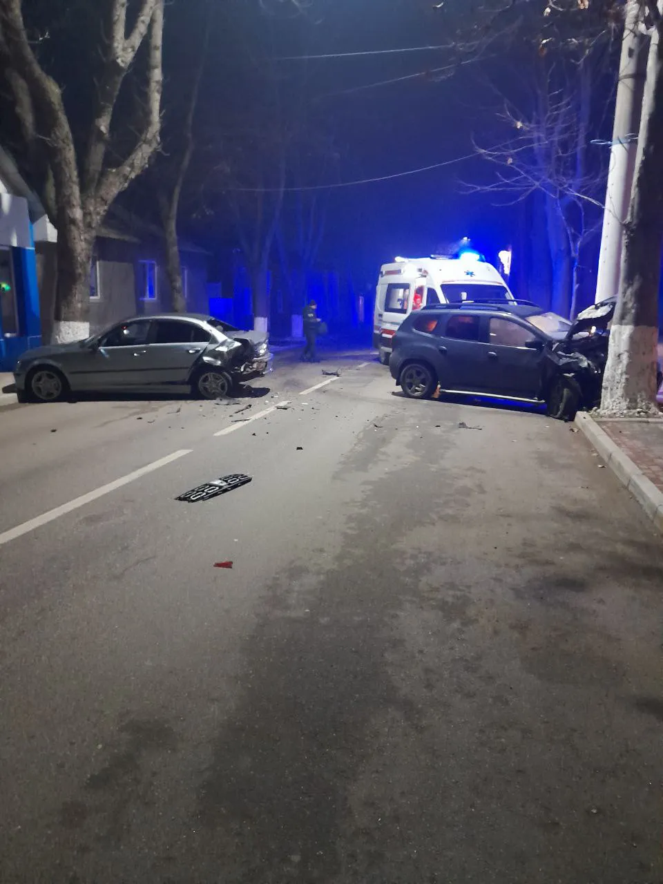 В Сороках пьяный водитель на автомобиле Dacia врезался в BMW