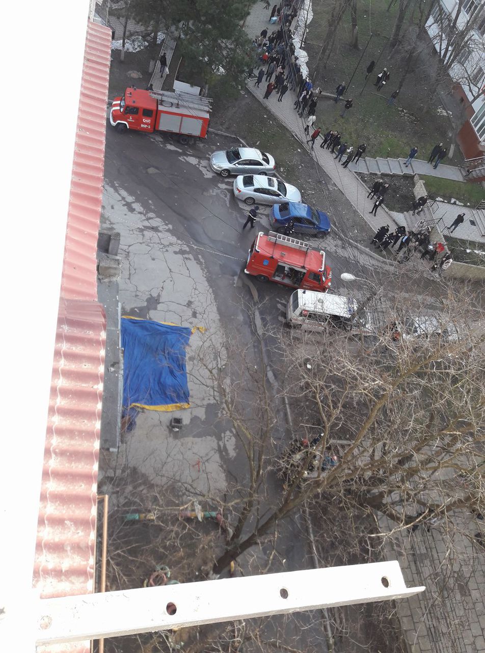 На Рышкановке подросток пытается покончить с собой