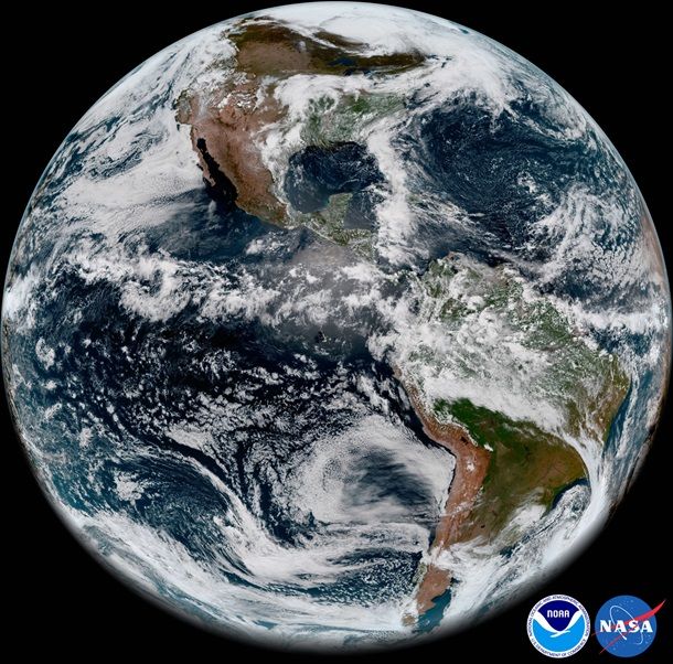 NASA показало фото Земли, снятое спутником GOES-17