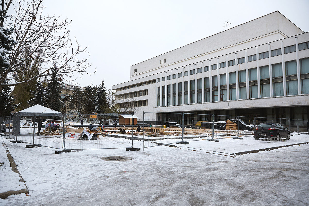 Подготовка к рождественской ярмарке идет полным ходом