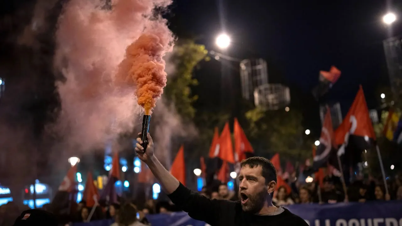 Жители Барселоны вышли на протест с требованием снизить цены на аренду жилья