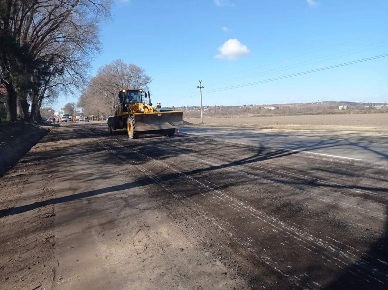 В Молдове начались работы по содержанию национальных автомобильных дорог